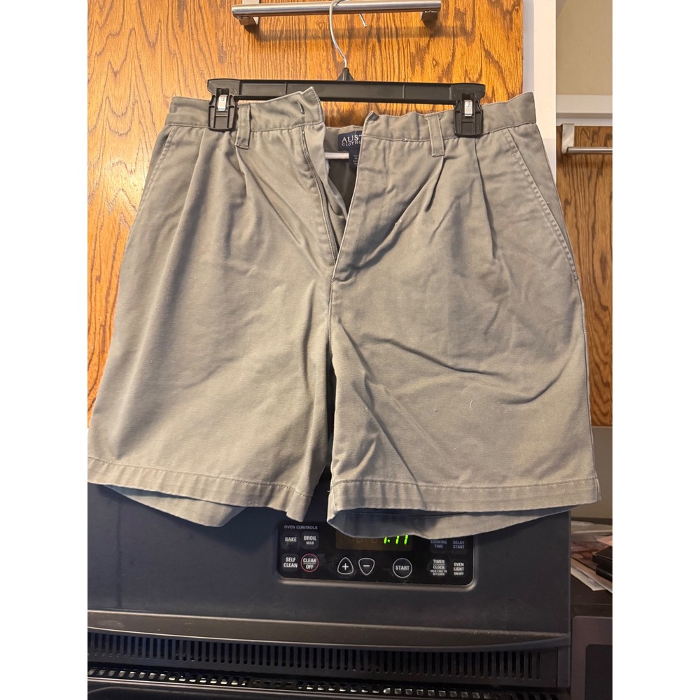 Austin Clothing Co. Womens Pleated Chino Shorts Olive Gray Cotton Size 8
